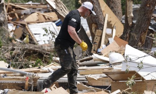 Tornado pogodio Oklahomu: Najmanje 10 ozlijeđenih, oštećena i zračna baza