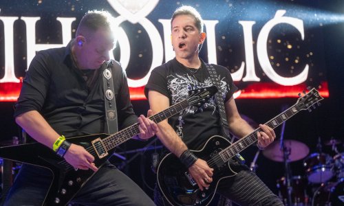 Tišina, glas i sjećanja: Posebni unplugged koncert Tihe Orlića