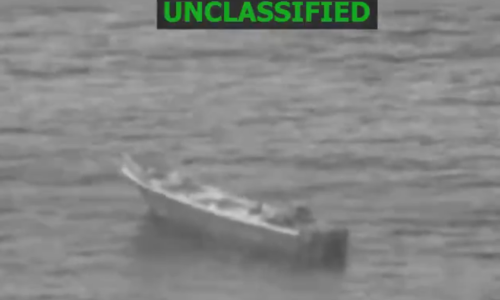 Dramatične snimke iz Pacifika: Američka vojska pogodila brod i ubila dvoje ljudi