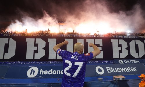 Pogledajte kako su Bad Blue Boysi s igračima proslavili titulu i 115. rođendan Dinama