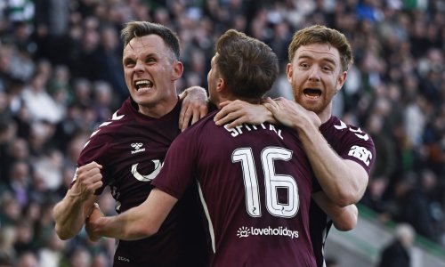 Na pomolu je epska senzacija! Totalni autsajderi su na koračić do povijesnog naslova prvaka