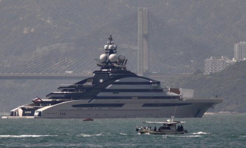 Luksuzna superjahta ključnog Putinovog saveznika prošla kroz Hormuški tjesnac