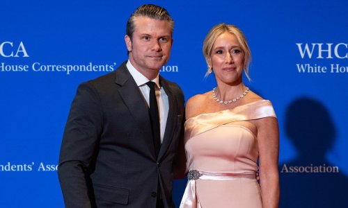 Neočekivana tema: Haljina supruge ministra Petea Hegsetha pokrenula lavinu komentara