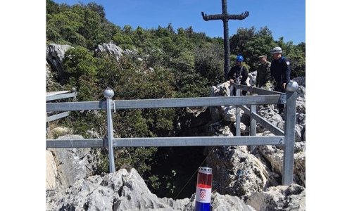 FOTO U jami kod Tisnog pronađena masovna grobnica iz Drugog svjetskog rata