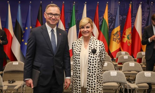 U haljini s točkicama Kolinda slavi rođendan, ali i 'svoju bebu', a komentari nisu izostali