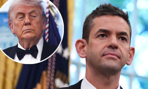 Ispad u Bijeloj kući: Trump javno ismijao šefa NASA-e zbog veličine ušiju