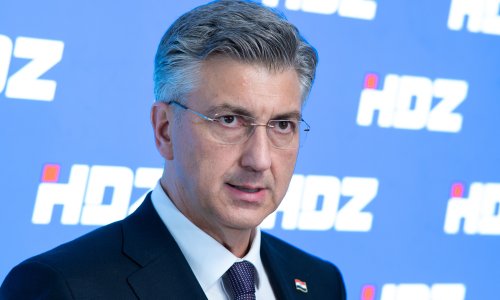 Plenković čestitao praznik rada: 'Posebno se nastojimo skrbiti o kvalitetnijem položaju radnika'