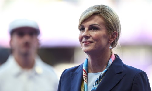 Pojavila se nova snimka: Kolinda Grabar-Kitarović euforična prije skoka u ledeni ocean