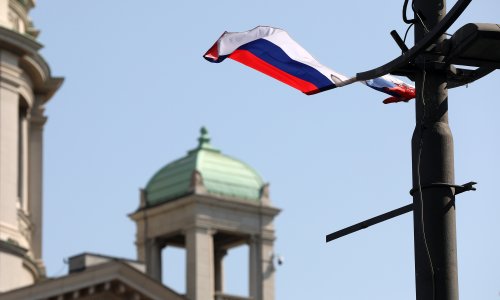 Na balkonu u Istri mahao zastavom Republike Srpske pa protjeran iz Hrvatske
