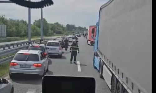 Vatrogasci na A3 jure na intervenciju, a pogledajte što rade vozači: Kultura je velika 0