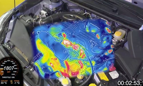 Genijalan video pokazat će vam kako se zagrijava motor automobila