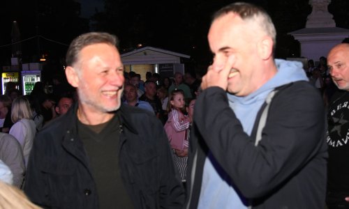 Dobro raspoloženi Gordan Jandroković zabavljao se u društvu  Joška Lokasa na Bok Festu