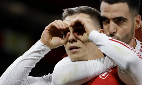 Arsenal nakon neviđene drame stigao na korak do naslova kojeg čeka 22 godine!