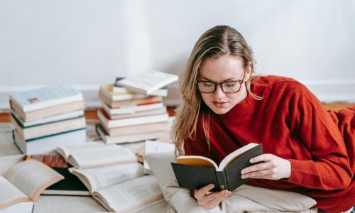 Od španjolske inkvizicije do zamke perfekcionizma: Pet novih knjiga u izdanju Znanja