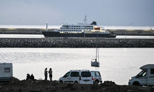U karanteni: 18 putnika s luksuznog kruzera  prevezeno natrag u SAD