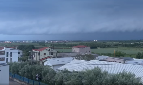 Kakvo nas nevrijeme čeka? U Istri snimljen 'shelf' oblak; javio se DHMZ: 'Budite spremni'