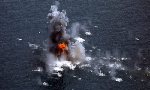 Iran rasporedio podmornice s raketama, prijete obogaćivanjem uranija 'na 90% čistoće'