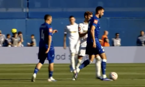Poslušajte razgovor oko spornog Dinamovog gola, glavni sudac nije znao VAR protokol