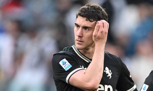 Vlahović pred nevjerojatnim transferom: Odlazi u velikana da bi sjedio na klupi?