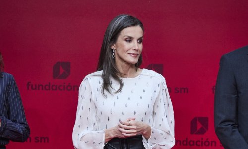 Kožna suknja nije za svakoga, ali kraljica Letiza nosi je hrabro uz cipele koje želimo u ormaru