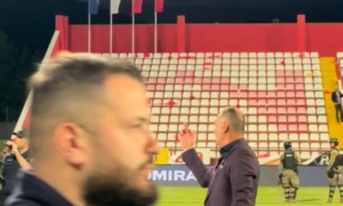 Pogledajte šokantne scene u Mostaru: Štimac navijačima Veleža pokazao srednji prst, uslijedio je kaos