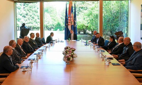 Milanović razgovarao s predstavnicima udruga zagrebačkih pričuvnih brigada