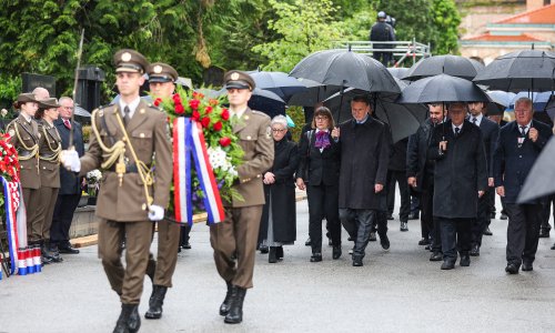 FOTO Obilježena godišnjica Bleiburške tragedije: 'Sjećamo se žrtava sva tri totalitarizma'