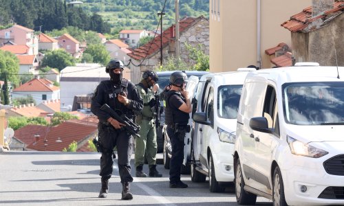 Škole i vrtić u Drnišu u ponedjeljak neće raditi