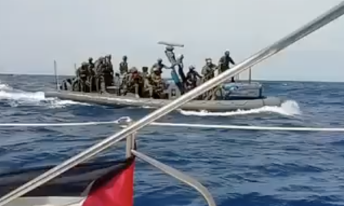 Izraelske snage ukrcale se na jedan od brodova iz flotile za Gazu