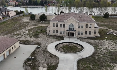 Nova bomba u Ukrajini: Istražitelji otkrili luksuzni kompleks povezan sa Zelenskim