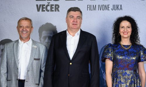 Zoran Milanović i dobro raspoloženi Ivo Josipović privukli pažnju na premijeri novog domaćeg filma