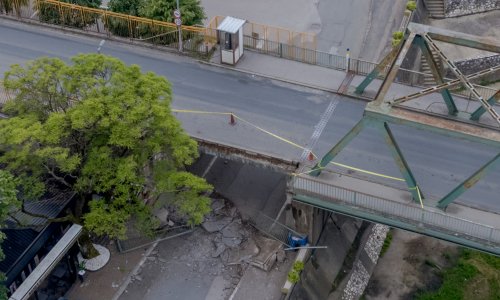 FOTO Ovako izgleda most koji se urušio na granici s BiH