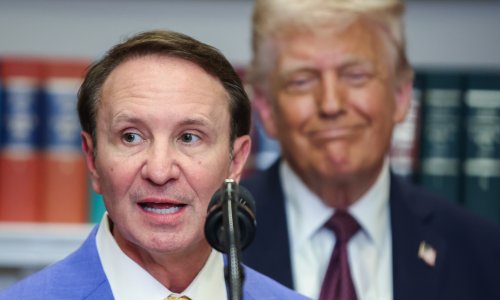 Trumpov čovjek dijelio MAGA kape i kekse po Grenlandu, ali ovakav doček nije očekivao