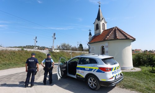Slovenija produžila kontrole na granici s Hrvatskom