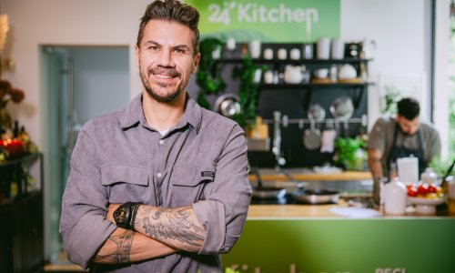 Akis Petretzikis u Zagrebu pokazao zašto su piletina, limun i dobra energija savršen recept