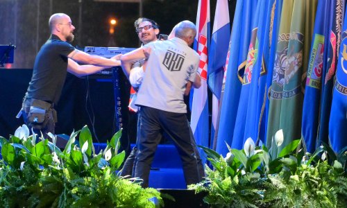 Amerikanac izazvao incident pred Plenkovićem i ministrima: Kako se to moglo dogoditi?