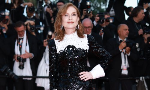Ovako se odaje počast Barbri Streisand: Francuska diva briljirala u šljokicama