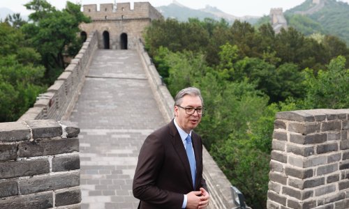 Vučić bijesan zbog procjena sa Slavije: 'Sramota je lagati da je bilo 190 tisuća ljudi!'