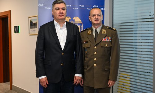 Milanović posjetio VSOA-u i nagradio pripadnike vojne obavještajne službe