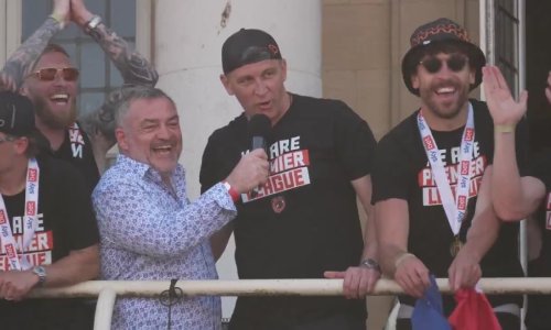 Pogledajte trenutak kad je Jakirović izazvao delirij u Hullu: 'Imao sam samo jedan zadatak, nisam ga ispunio'