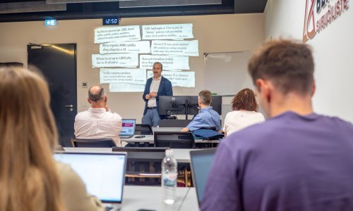 Svi pričaju o masovnim otkazima zbog AI-a, no stvarni podaci otkrili veliko iznenađenje