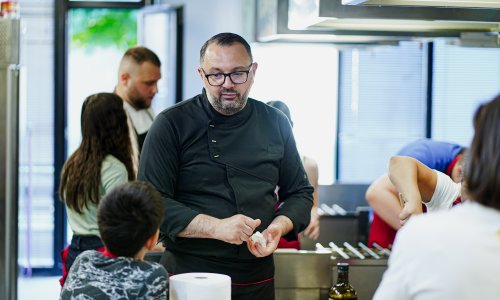 Pogledajte kako izgleda projekt koji mladima pomaže da budu spremniji za samostalan život
