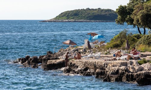 Neugodno iznenađenje kod Poreča: Austrijanka se išla okupati pa odmah izvadila kameru