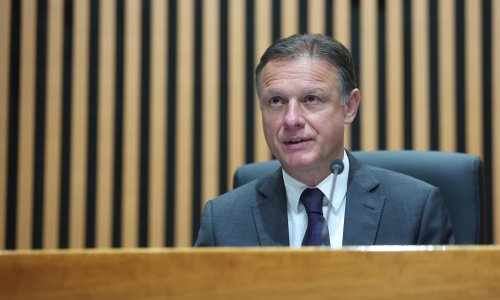 Obračun u Saboru: 'Cupkali ste oko Sanadera'. Jandroković oštro uzvratio: Sram vas bilo!