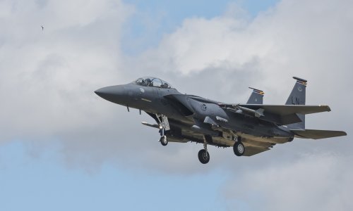 Šok za SAD: Američki F-15 iznad Irana srušen je kineskim projektilom ispaljenim s ramena?