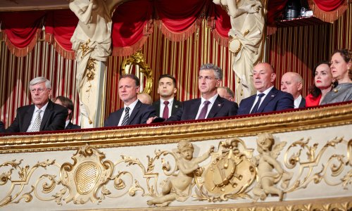 MEGA GALERIJA Pogledajte tko je sve došao na veliki koncert povodom Dana državnosti