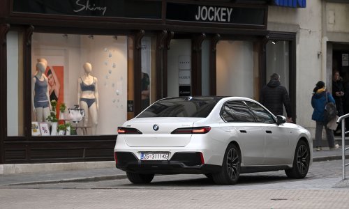 Policija zaustavila BMW pa se šokirala: Odmah su zaplijenili vozilo
