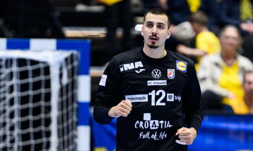 Ispunio obećanje: Rukometaš Matej Mandić zaprosio djevojku nakon osam godina