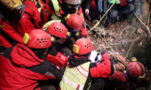 Dramatična akcija spašavanja: Speleologu kamen priklještio nogu na dubini od 120 metara