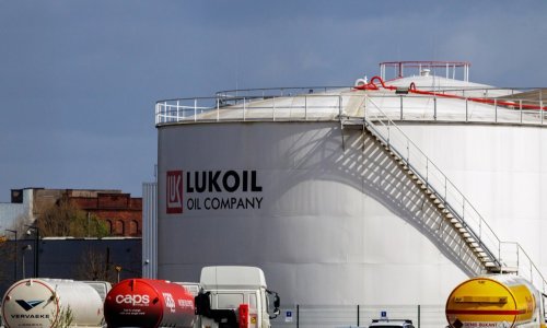 Lukoilova rafinerija u Volgogradu zaustavila rad nakon ukrajinskih napada